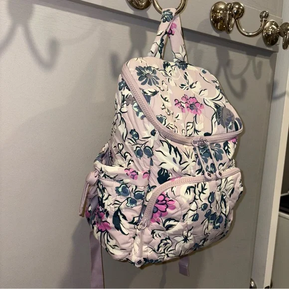 Vera Bradley Fresh-cut Floral Essential Featherweight Rusack - Picture 12 of 12